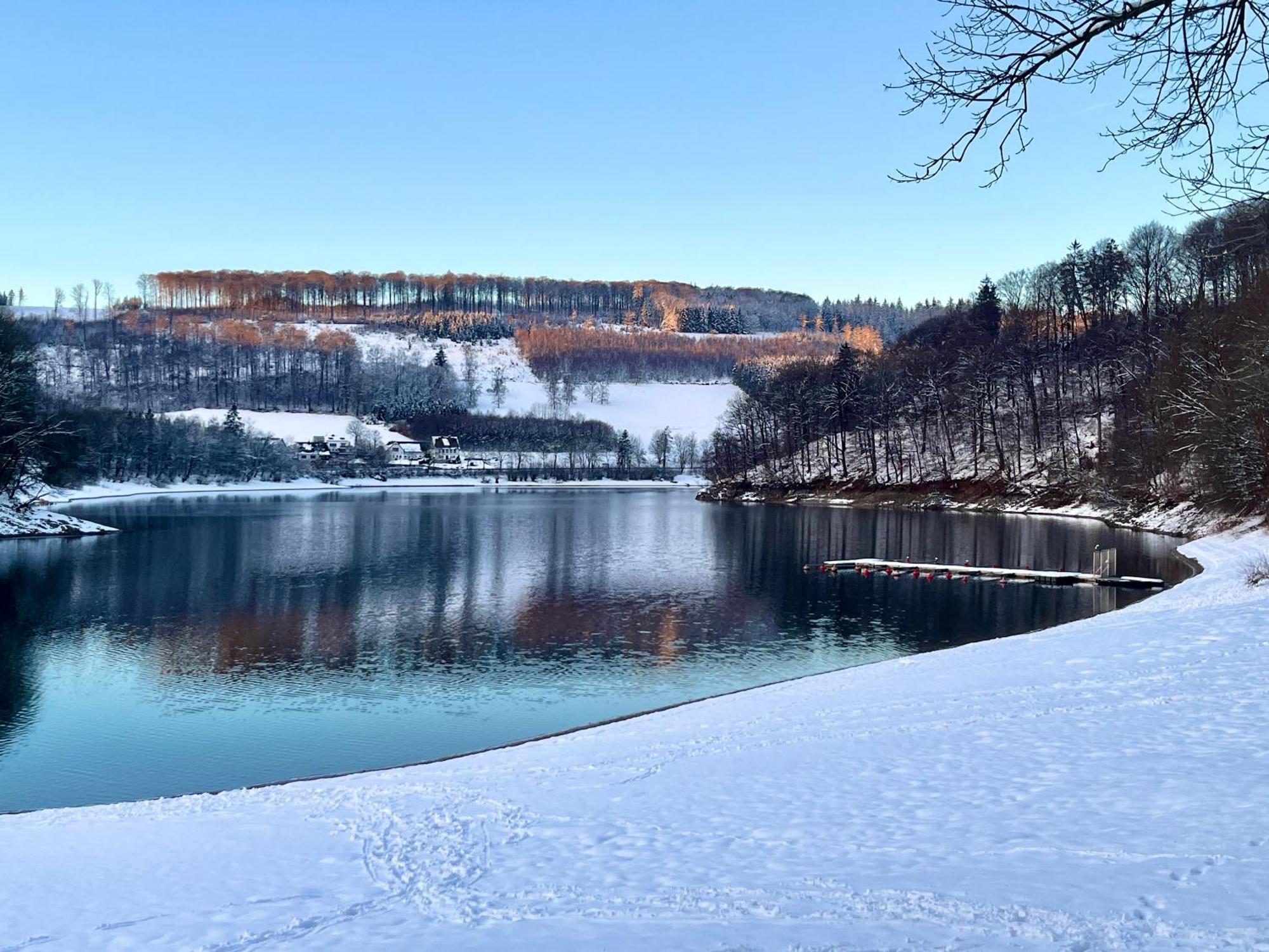 Charmantes Haus Am Hennesee Meschede Buitenkant foto